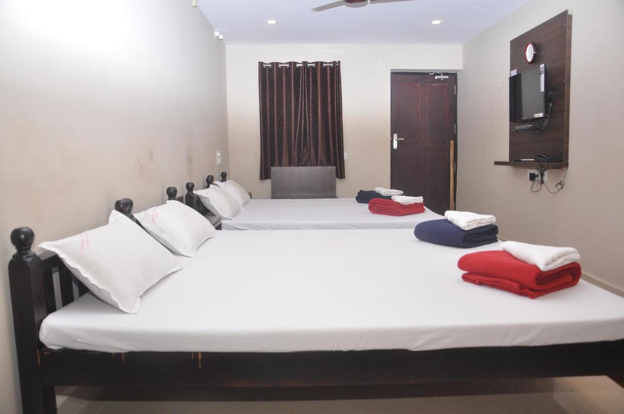 Hotel Temple City Papanasam Exterior photo