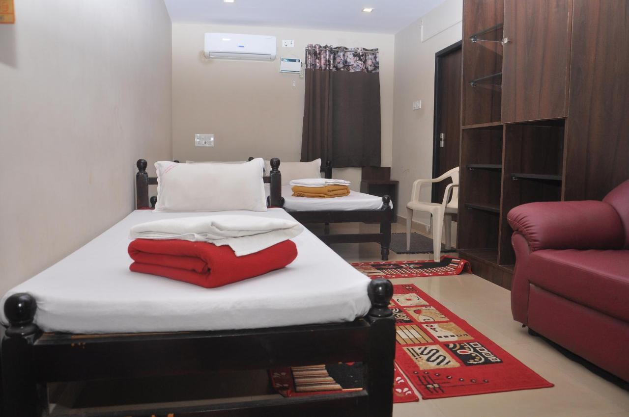 Hotel Temple City Papanasam Exterior photo