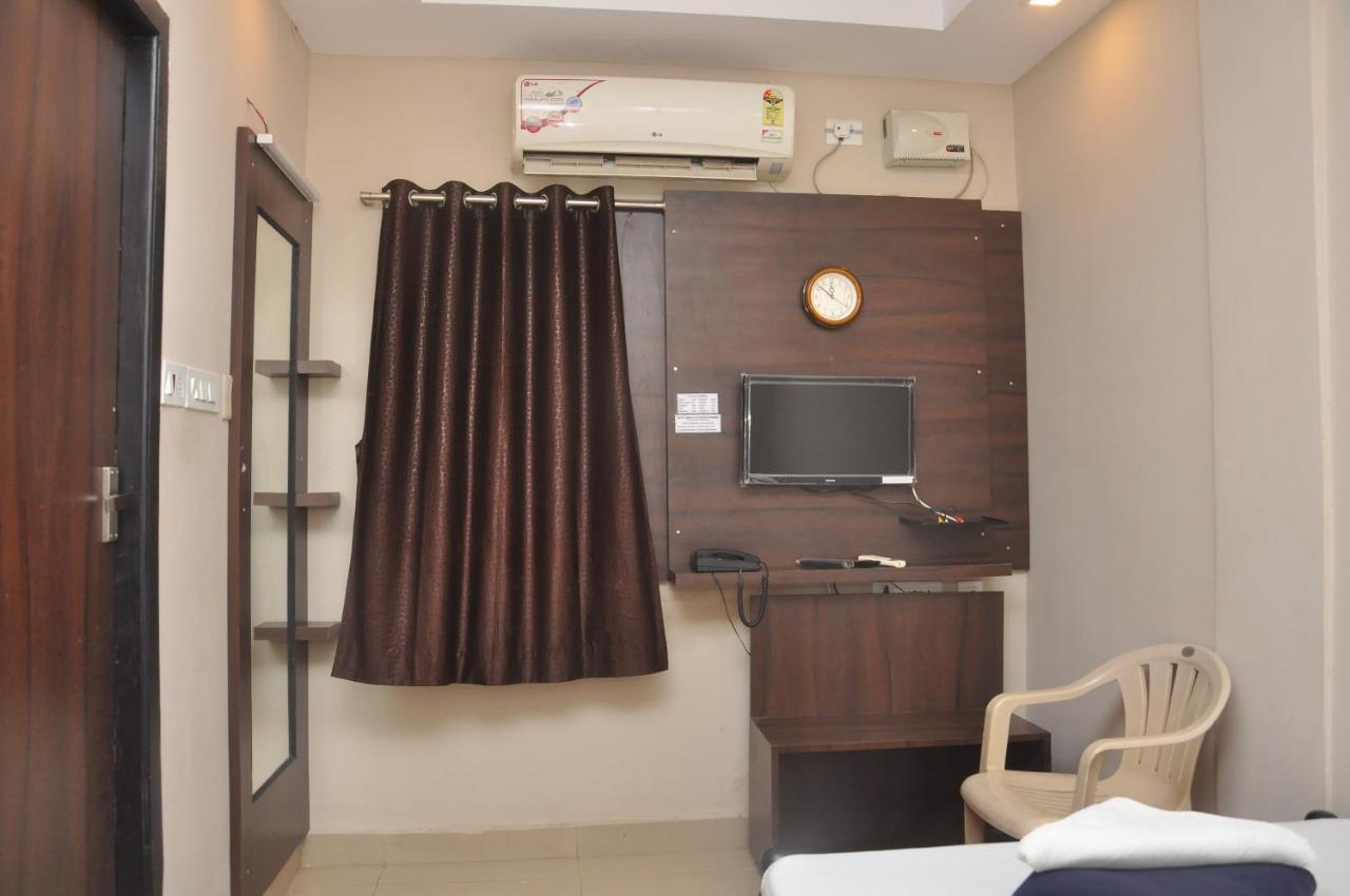 Hotel Temple City Papanasam Exterior photo